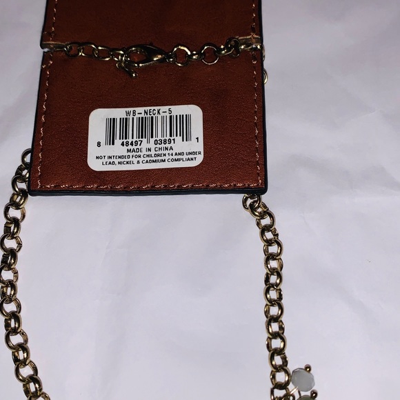 NWT Simply Noelle 2 piece earring/necklace set! - Picture 8 of 8